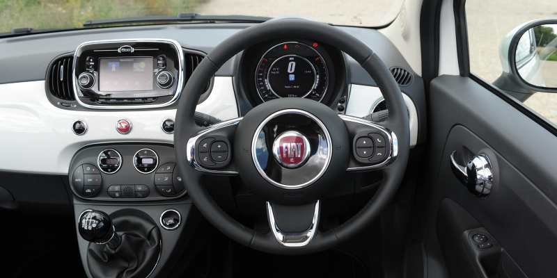 Illustration for article titled The Fiat 500 is a car that I like.